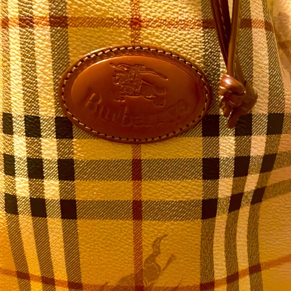 Burberry Vintage Bucket Bag - Picture 2 of 3